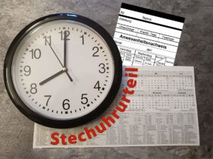 Stechuhrurteil, Arbeitsrecht